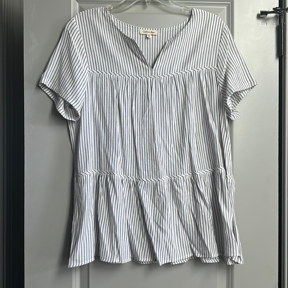Cotton Bleu gray and white striped shirt size medium NWOT
